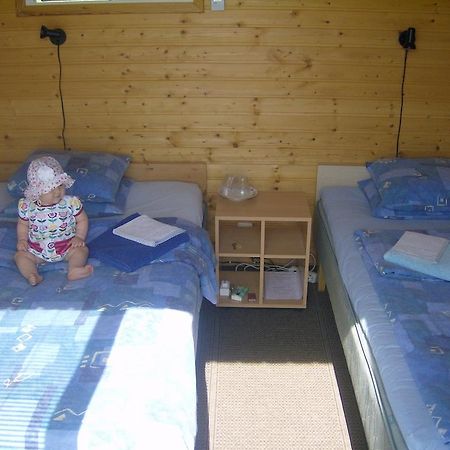 Kiige Holiday Park Hotel Linnamae Ruang foto