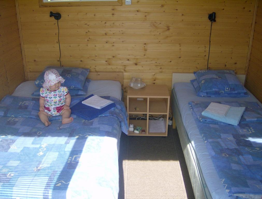 Kiige Holiday Park Hotel Linnamae Ruang foto